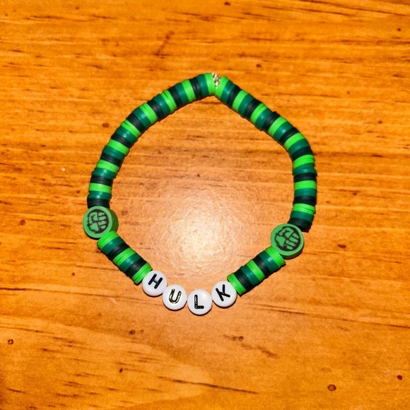The Hulk (Superheroes) Heishi Bracelet - Picture 3 of 13